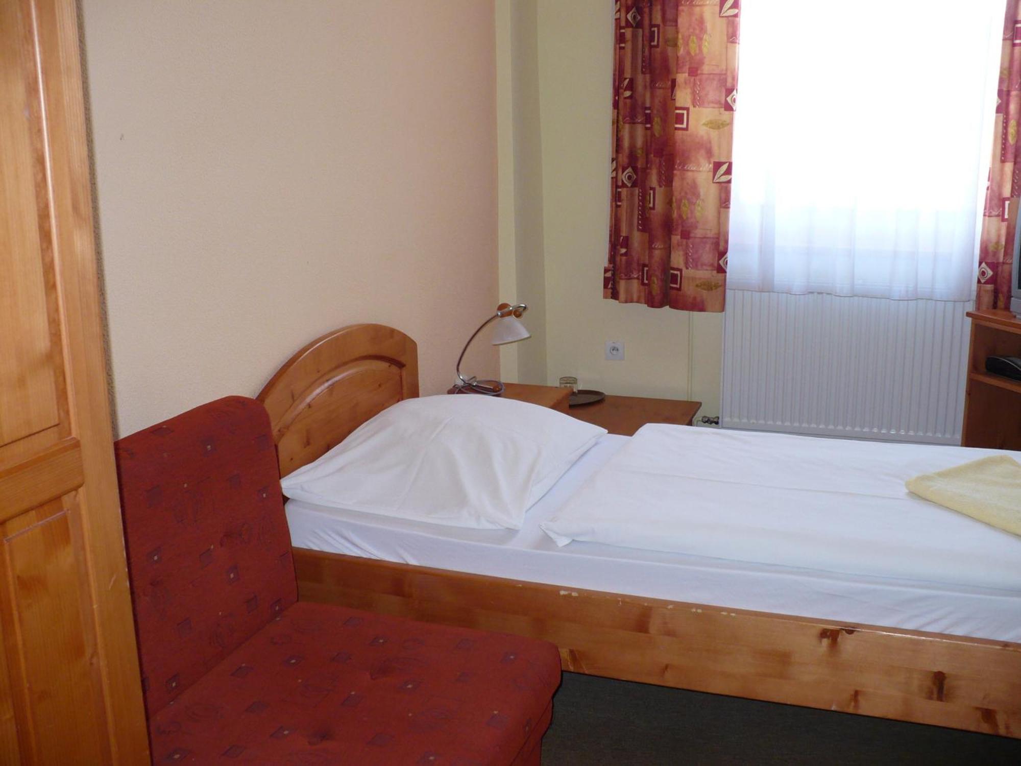 Motel Ranc Ruzomberok Exterior photo